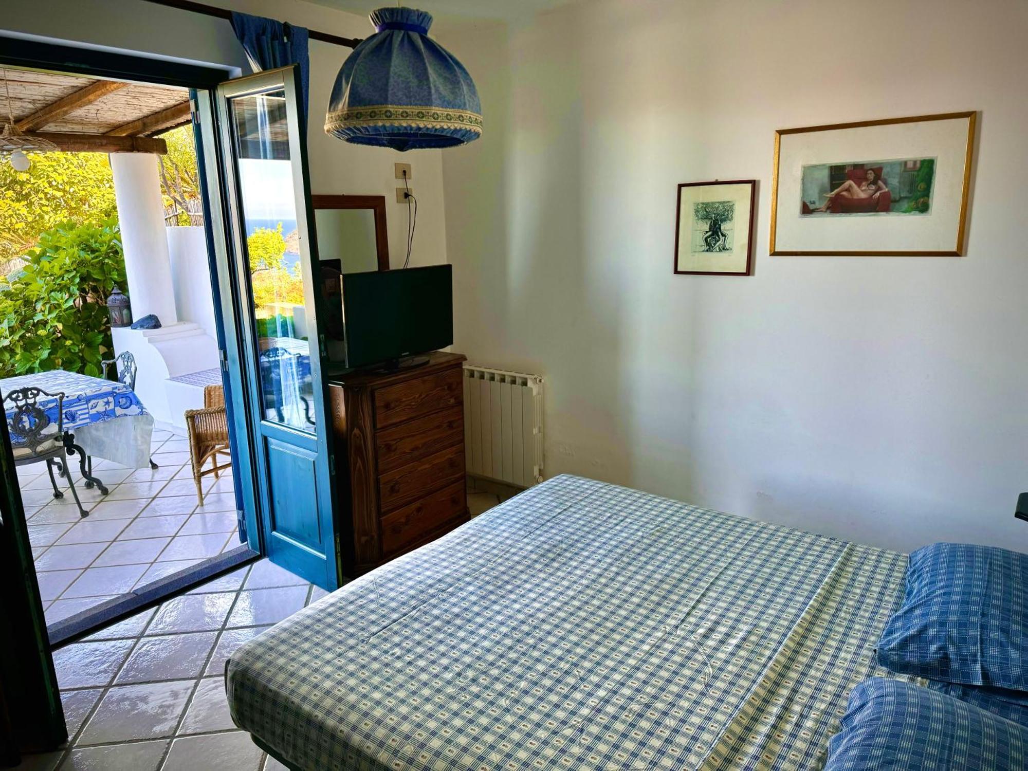 Villa 'A Pisa Липари Екстериор снимка